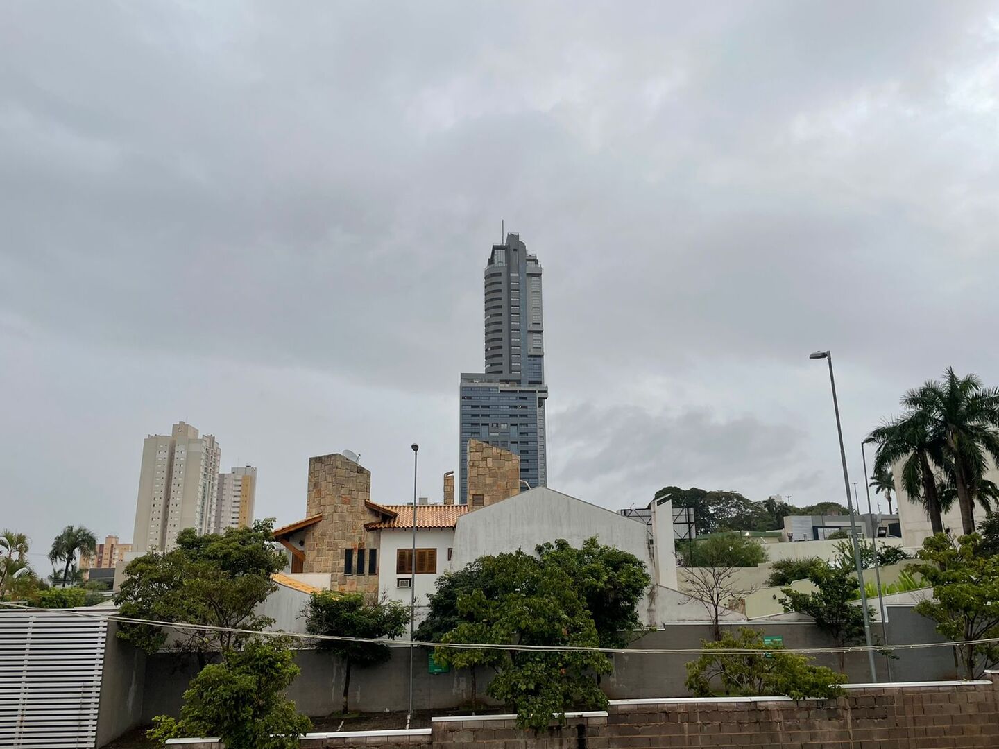 Sábado começa com chuva em Campo Grande - Foto: Ingrid Rocha/CBN