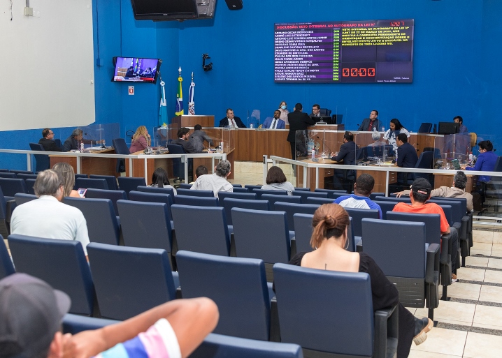 Convocação de aprovados em concurso foi um dos assuntos debatidos na sessão da Câmara - Divulgação