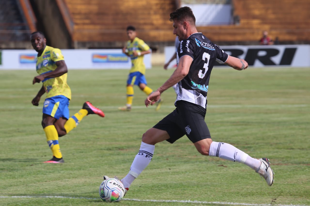 As duas equipes buscam a primeira vitória na competição - Foto: Franz Mendes