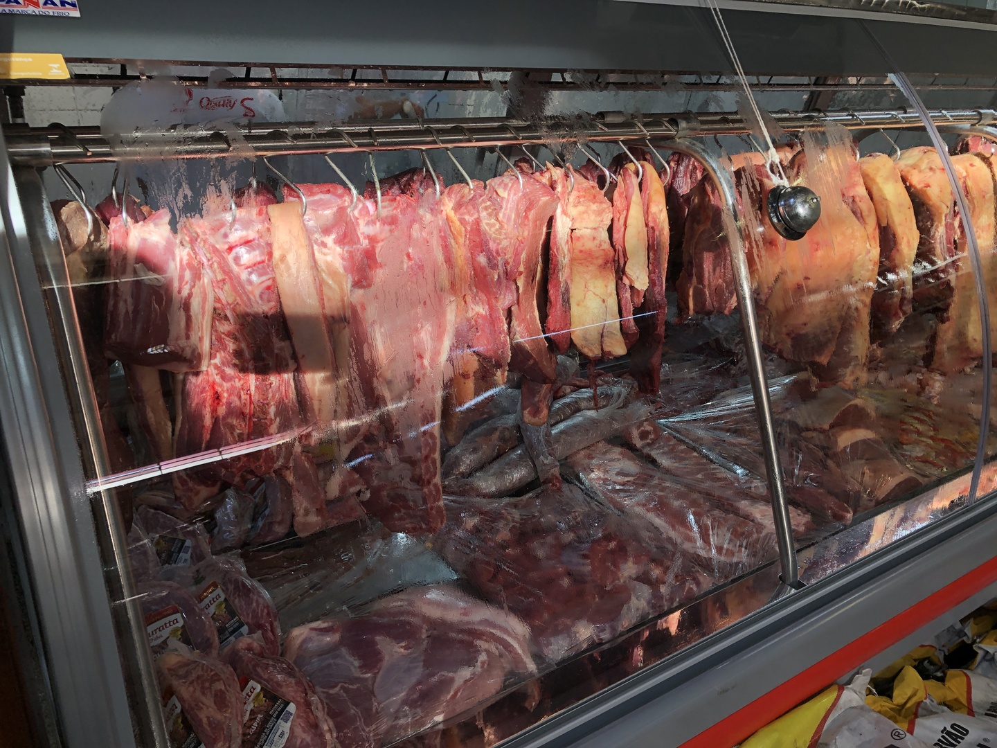 Menor demanda interna fez preços da carne recuarem em maio no mercado atacadista de São Paulo. - Foto: Isabelly Melo