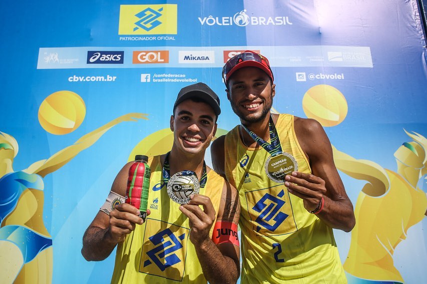 Nas duplas, atleta de Três Lagoas bateu rivais por 2 sets a zero - Foto: William Lucas/Inovafoto/CBV