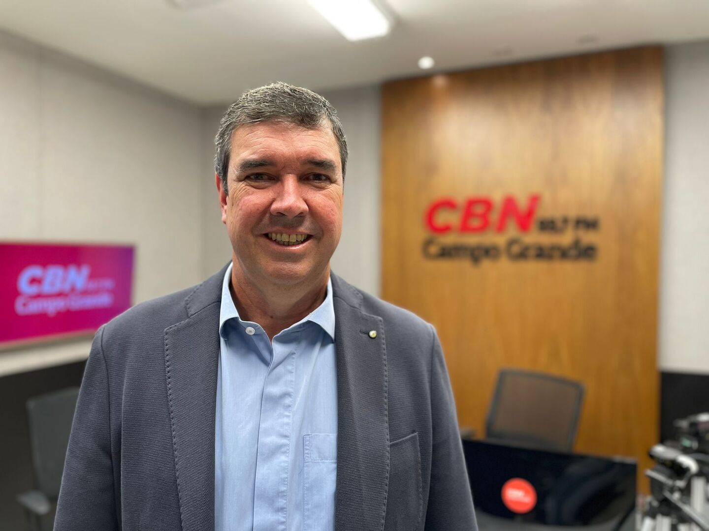 Candidato do PSDB foi o entrevistado desta quinta-feira da Rodada da CBN Campo Grande com os elegíveis ao governo de MS; Sobre impostos disse que é preciso ser realista e que "não tem milagre" - Foto: Isabelly Melo/CBN CG