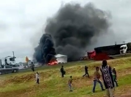 Tráfego em estradas estaduais e federais de Mato Grosso do Sul deve ser imediatamente liberado, conforme decisão da Justiça Federal - Foto: Reprodução vídeo ouvinte