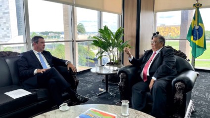 além do ministro da Justiça e Segurança Pública, a chefe da casa civil também se fez presente - Foto:Governo-MS além do ministro da Justiça e Segurança Pública, a chefe da casa civil também se fez presente - Foto:Governo-MS