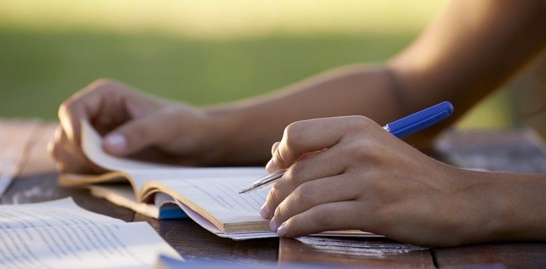 Professora apontou argumentações possíveis para o texto - Foto: Reprodução/Jusbrasil