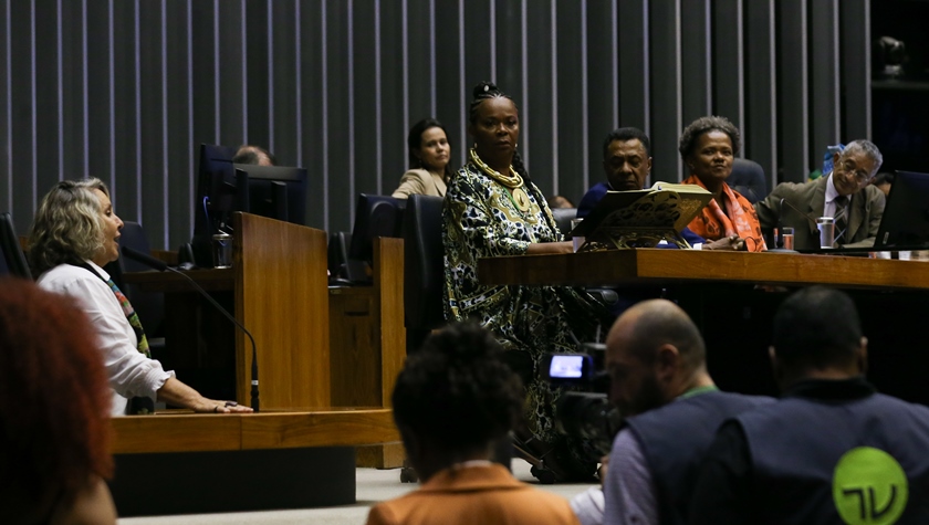 Sessão solene em homenagem ao Dia da Consciência Negra na Câmara dos deputados. - Foto: Reprodução/Agência Brasil