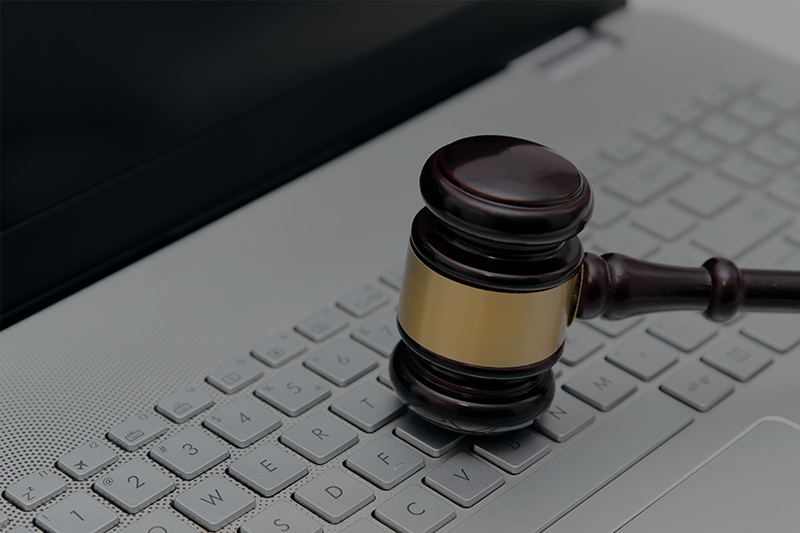Legislação é recente para o direito digital e vem sendo mudada - Reprodução: Internet
