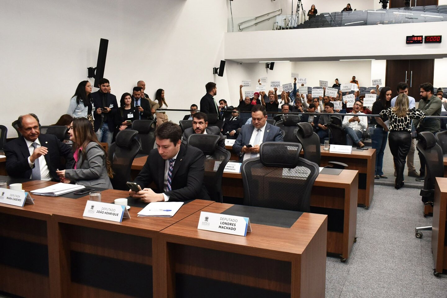 Público na sessão plenária desta quarta-feira (21) na Assembleia Legislativa de Mato Grosso do Sul - Foto: Divulgação/Alems