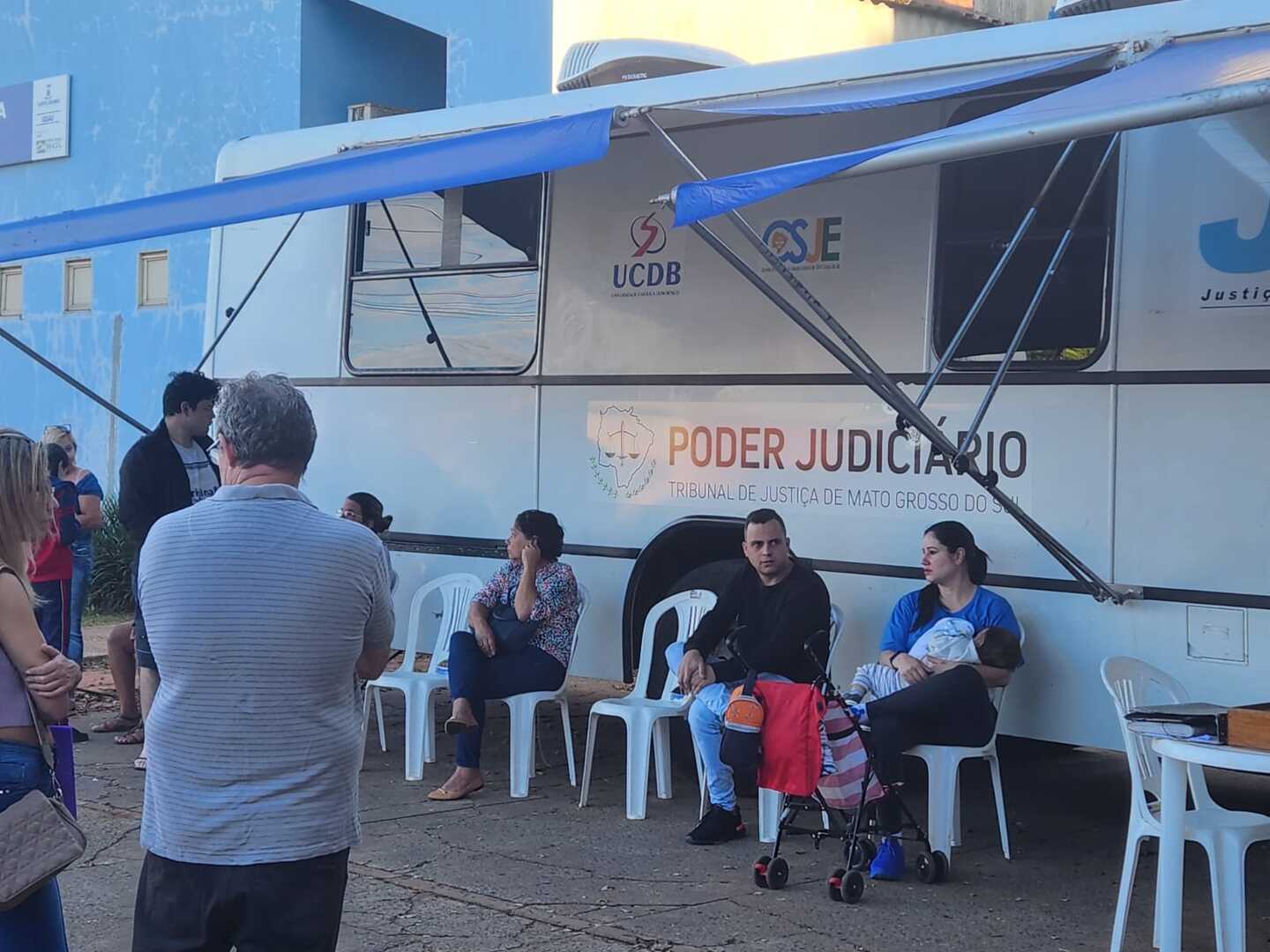 18 regiões da capital são atendidos pelo ônibus da Justiça Itinerante