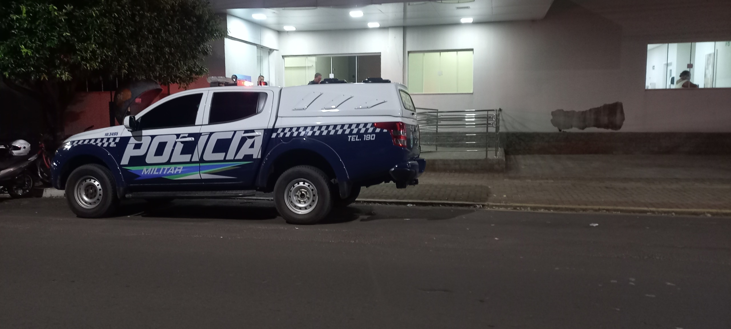 Adolescente leva tiro no rosto após homem se incomodar com barulho de motos. - Foto: Alfredo Neto/JPNews