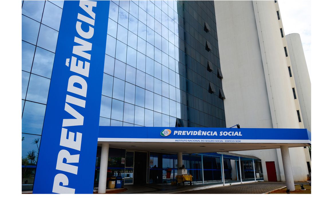 Perícias médicas foram suspensas por conta do aumento nos casos de covid -