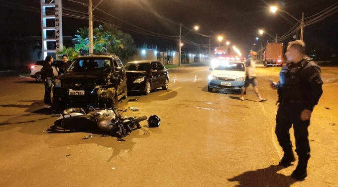 O motociclista foi socorrido pela equipe do Serviço de Atendimento Móvel de Urgência (Samu) e foi encaminhado ao Hospital Auxiliadora - Divulgação