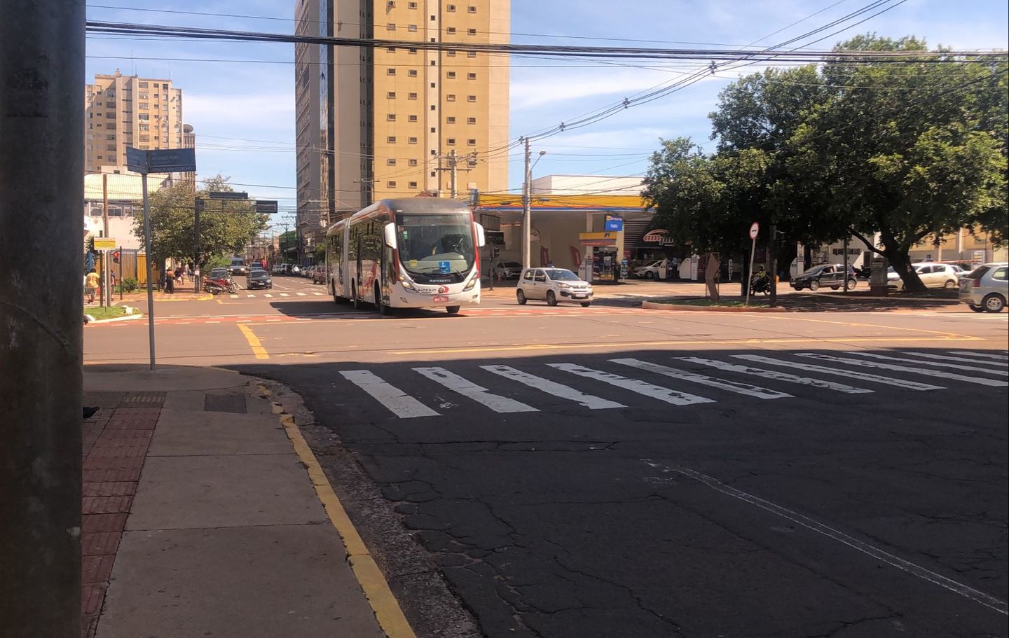 Passageiros criticam falta de limpeza e redução dos ônibus - Foto: Ingrid Rocha/CBN