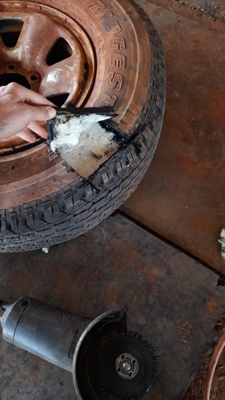 PRF encontra droga escondida em estepe de pick-up - Divulgação/PRF