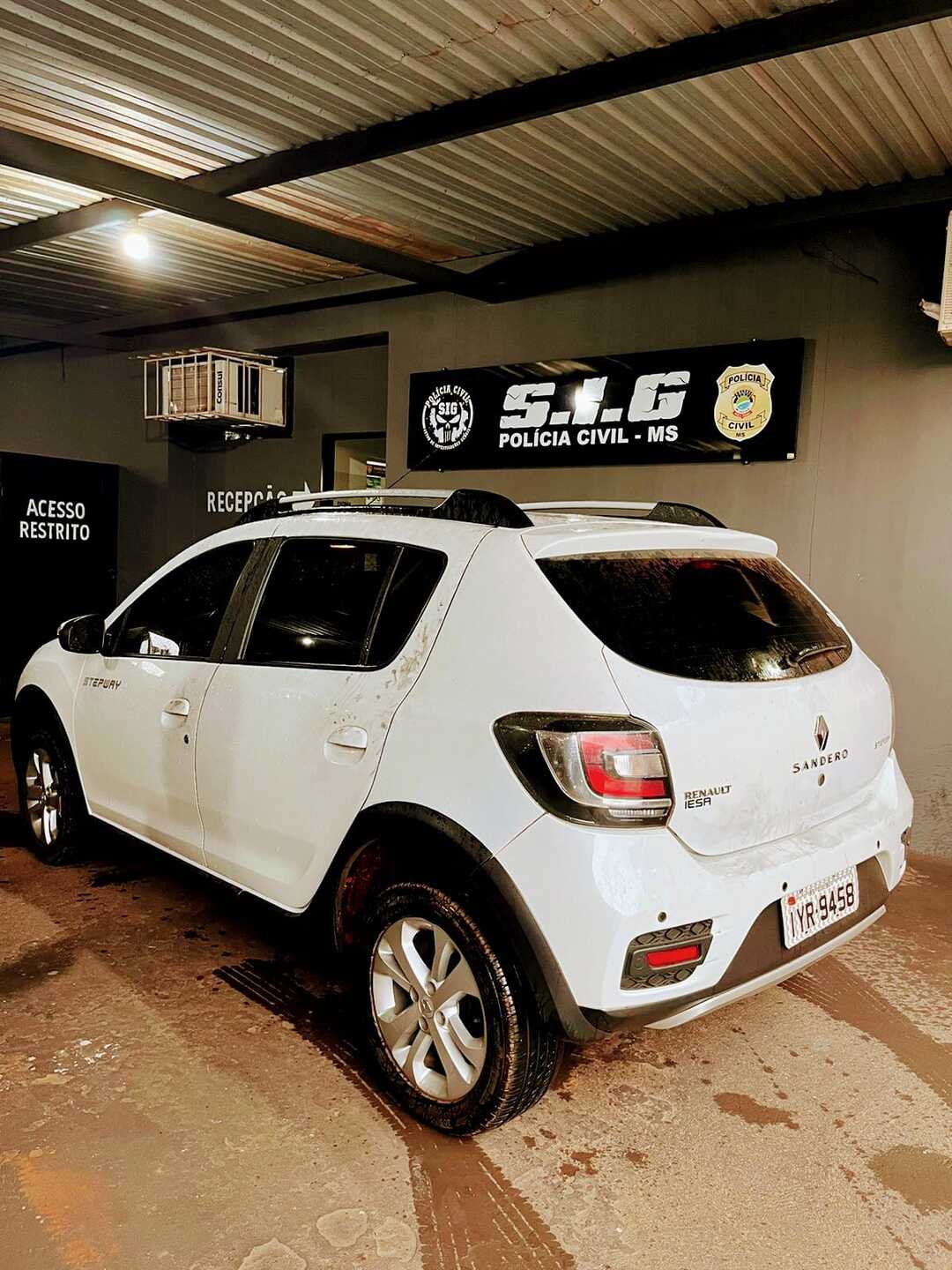 SIG recupera carro furtado e que teria sido abandonado no Residencial OT - Divulgação/Polícia Civil