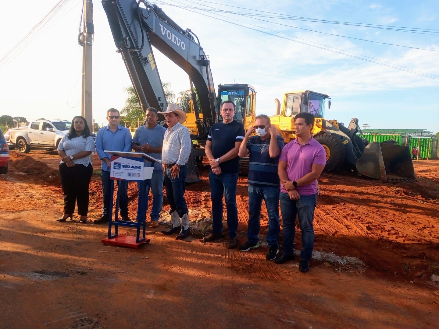 Prefeitura dá início á obras de drenagem, pavimentação e recuperação de vias do Paranapungá - Alfredo Neto/JPNews