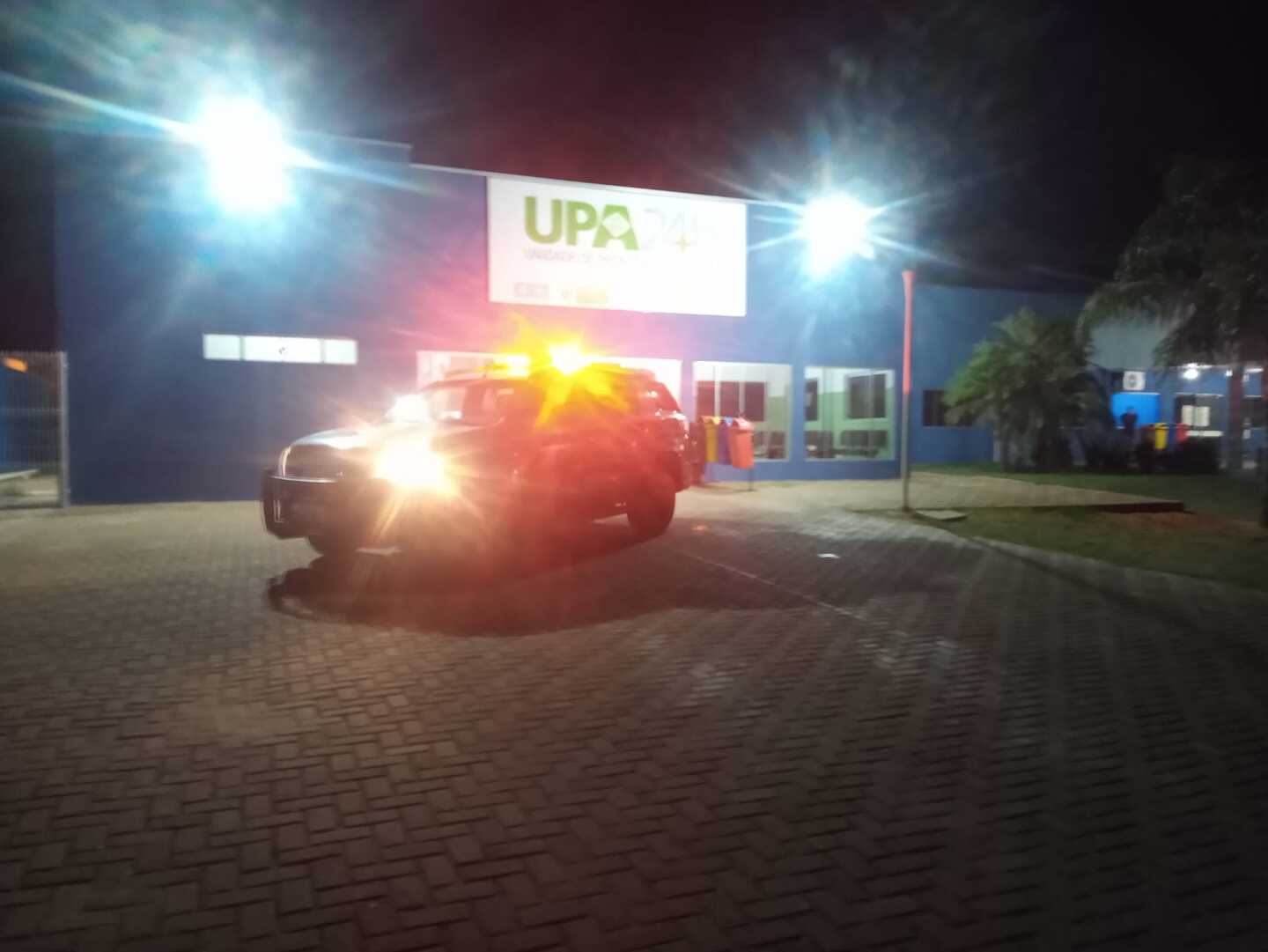 Homem é baleado em frente de casa e levado para à UPA por familiares - Divulgação/JPNews