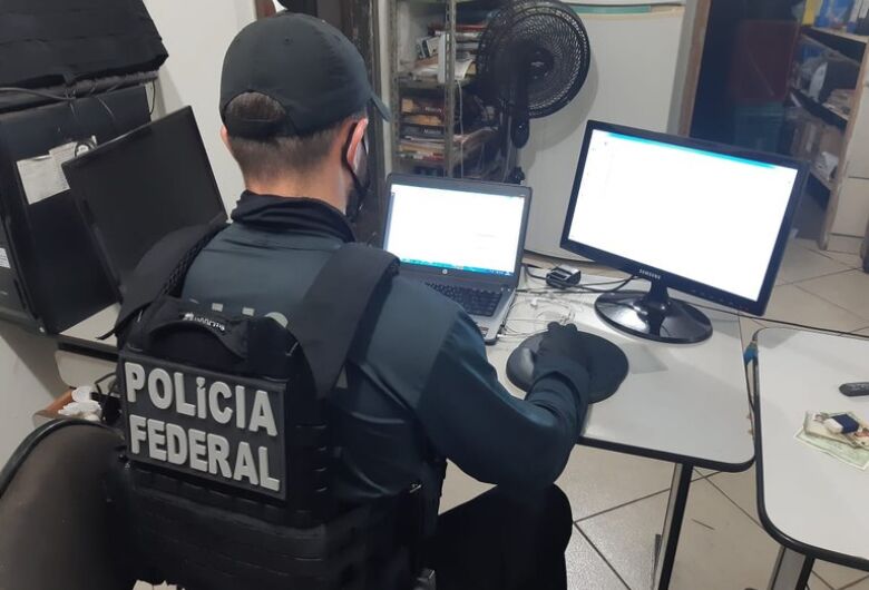 Segundo as informações da PF, o nome da operação faz alusão ao funcionamento do aplicativo utilizado para o compartilhamento de mídias no formato - Foto: Divulgação/PF