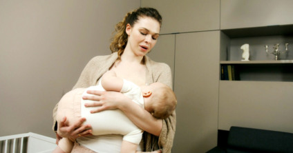 ALEGRIA > Momento da amamentação precisa ser prazeroso para mãe e bebê - Divulgação