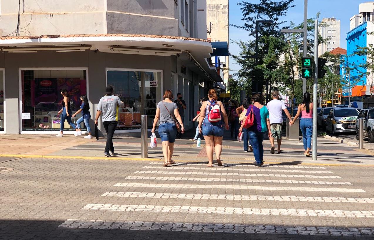 Comércio estará fechado neste feriado - Arquivo/CBN CG