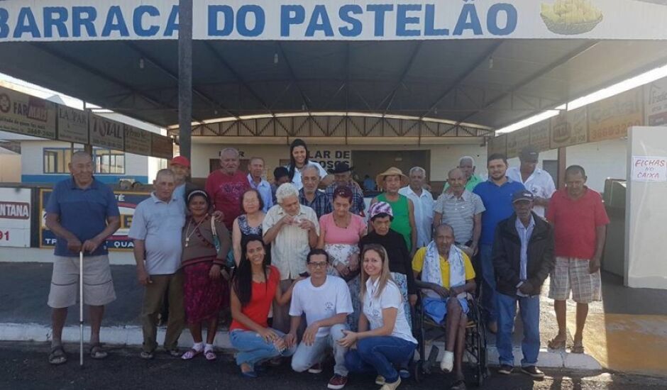 Nelma Gonzales, presidente do Lar, fala sobre os preparativos para a festa - Reprodução