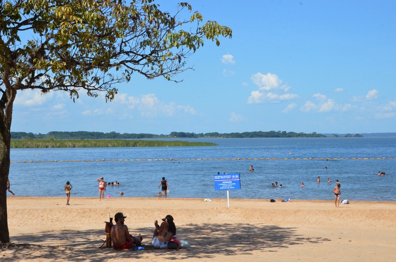 Balneário é reaberto neste sábado depois da captura de 10 exemplares de piranhas - arquivo/JPNews