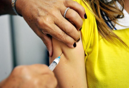de graça > Vacina contra o HPV é ofertado em duas doses para adolescentes - Divulgação