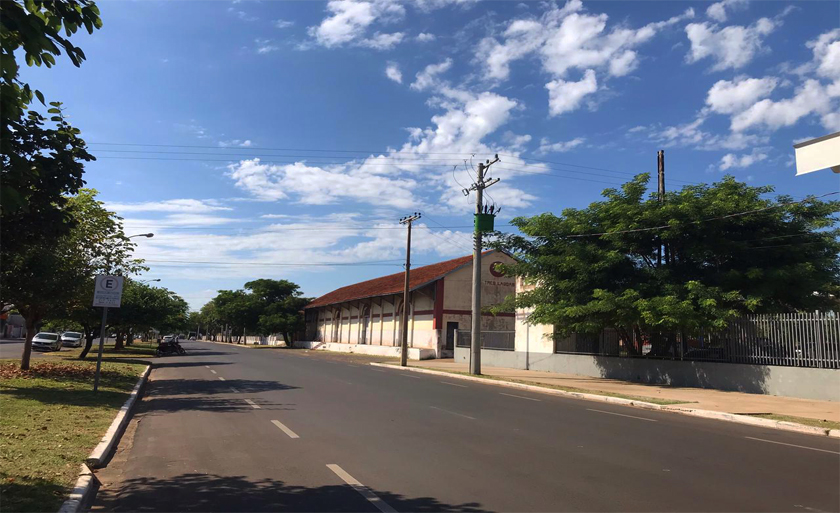 Dia de sol com algumas nuvens, mas não chove - Arquivo/JPnews