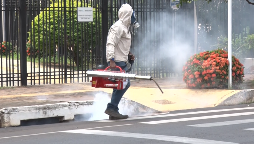 Ação iniciou nos bairros Vila Nova e Paranapungá e seguirá aos demais bairros. - Foto: Reprodução/TVC