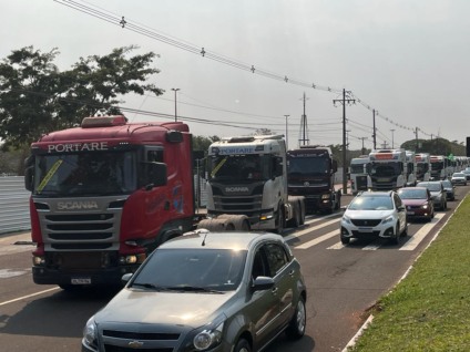 Ato começou por volta das 9h com carreata saindo dos altos da Av. Afonso Pena - Foto: Divulgação/ACICG