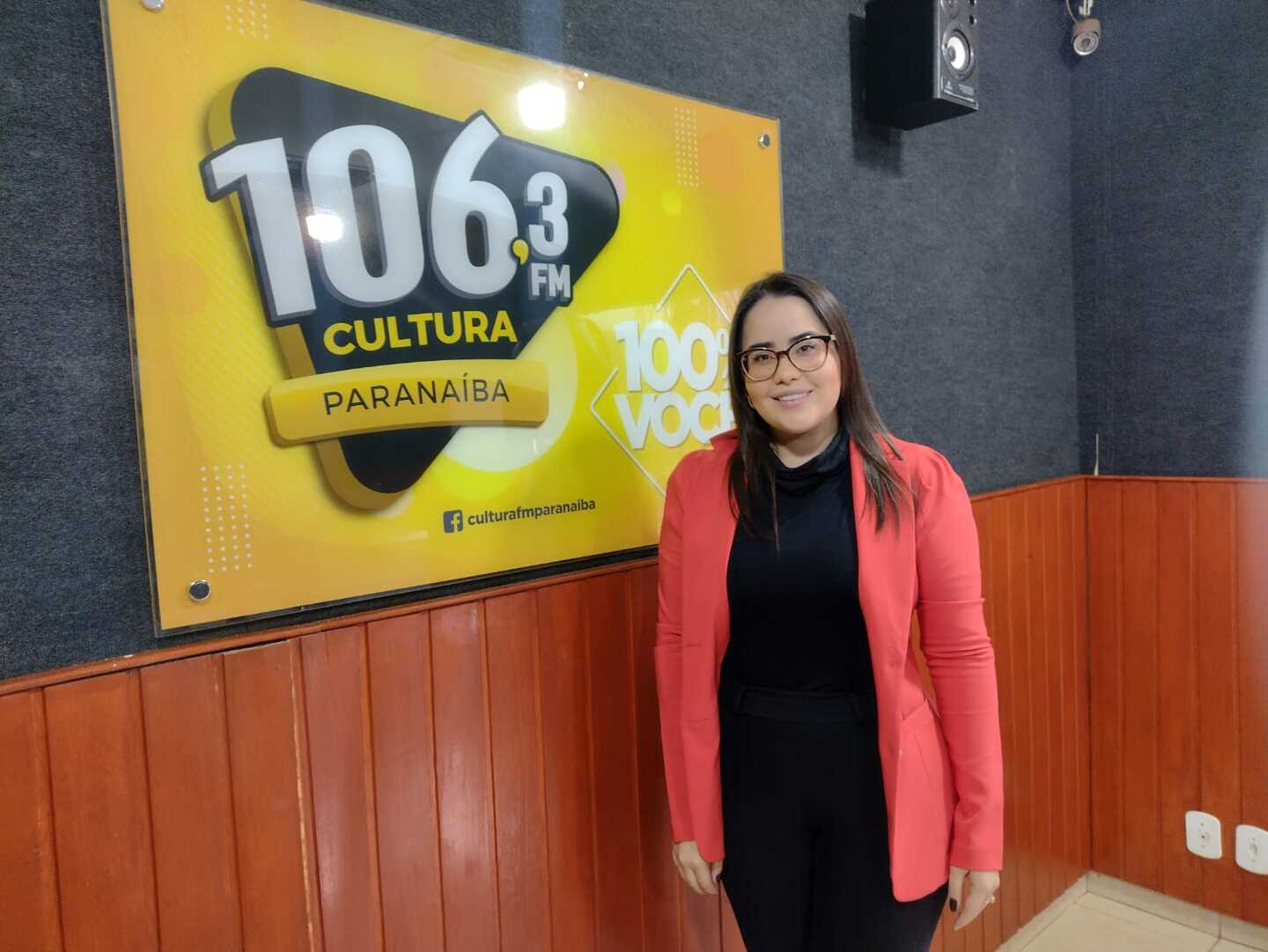 A advogada Giulia Machado Queiroz  foi a convidada desta quinta-feira do Explicando Direito - RCN67