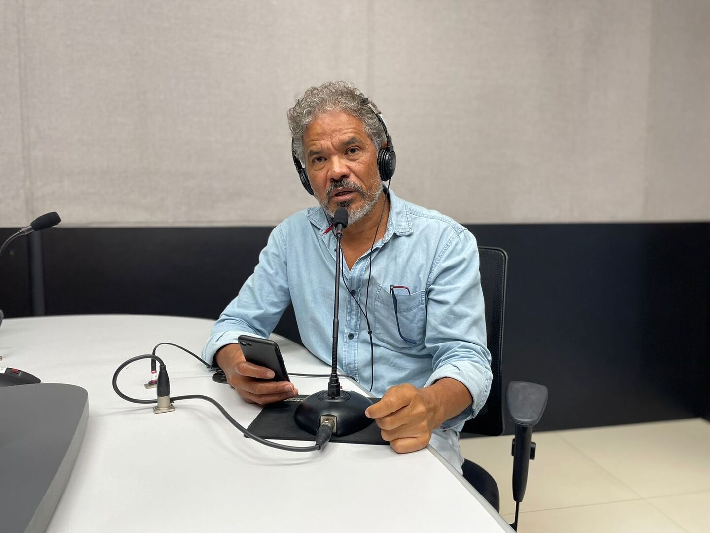 Colunista especializado em política, Adilson Trindade - Foto: Isabelly Melo/CBN-CG