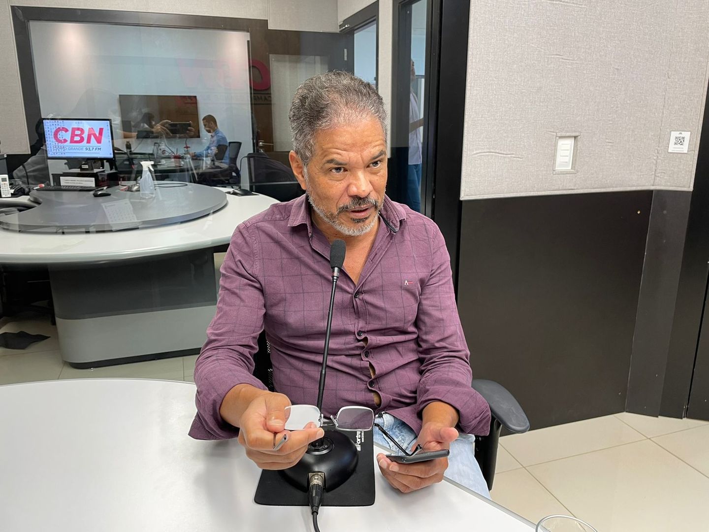 CBN Política em Destaque vai ao ar toda segunda, quarta e sexta-feira às 9h45 na Rádio CBN Campo Grande. - Foto: Isabelly Melo