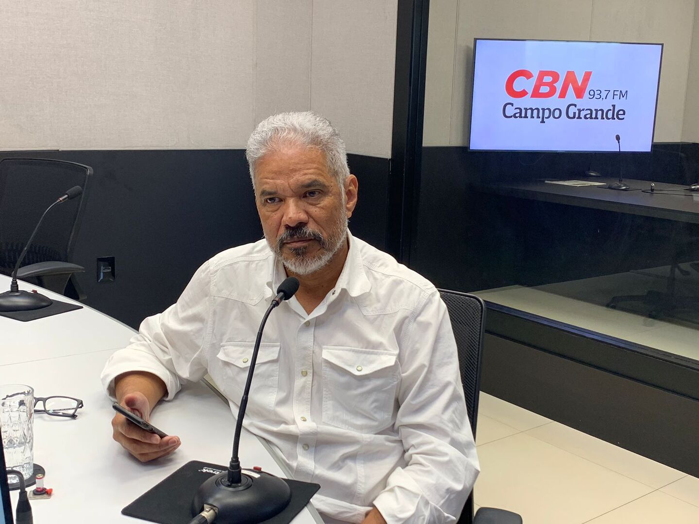 Adilson Trindade durante participação no Jornal CBN Campo Grande - Foto: Duda Schindler/CBN-CG