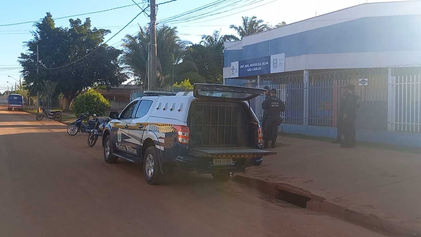 Após agredir a própria mãe com uma pá, homem foi em UBS buscar socorro e acabou agredido pelos irmãos mais novos. - Alfredo NetoJPNews