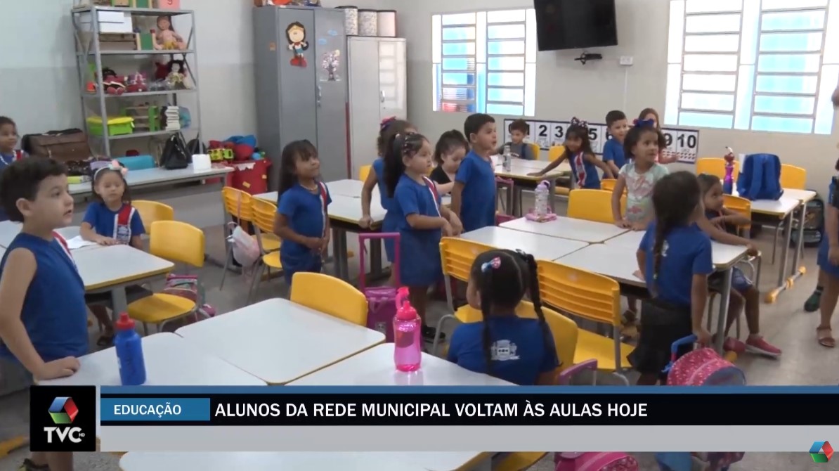 Alunos da rede municipal voltam às aulas nesta quinta-feira