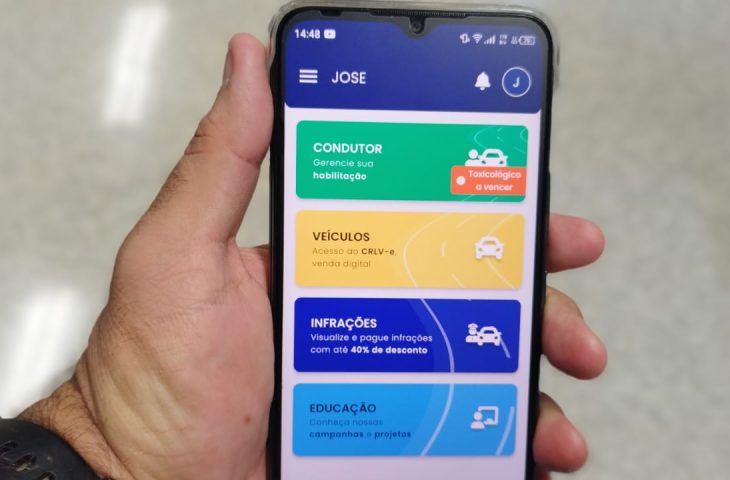 Condutores podem baixar o app Carteira Digital de Trânsito para tirar dúvidas - Foto: Governo de MS