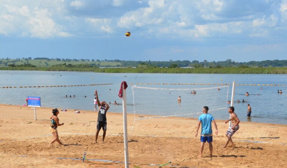 O Balneário Municipal funciona diariamente das 6h às 16h - PMTL/Divulgação