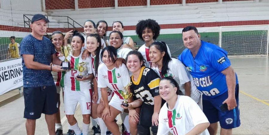 Equipe de Futsal Feminino de Paranaíba participou de um torneio na cidade de Carneirinho/MG - Divulgação