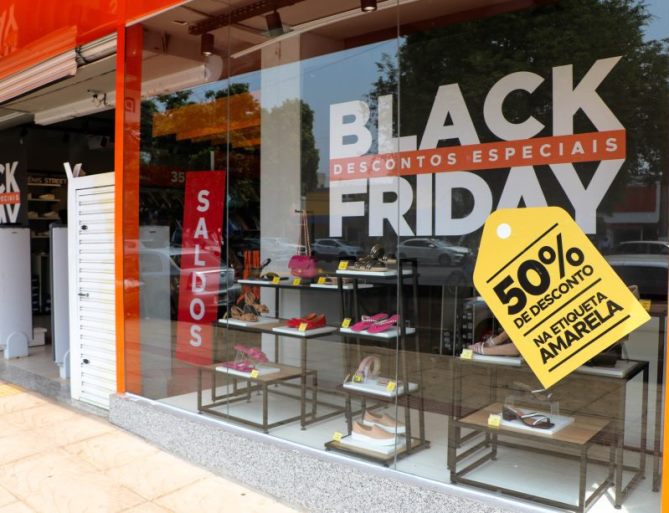 Alguns estabelecimentos elevam o preço antes e baixam no dia da "Black Friday", parecendo ser uma oferta. - Foto: Divulgação/Assessoria