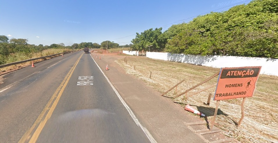 Trânsito na região foi interrompido por 15 minutos para a explosão controlada - Reprodução-Google Maps