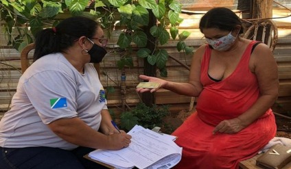 Equipes estão cadastrando as famílias para o cartão - Divulgação Portal de MS