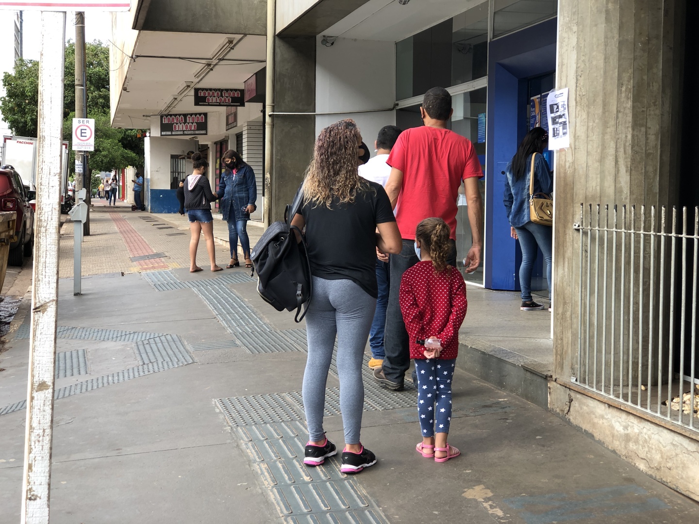 Agência da Caixa Econômica da rua 13 de Maio. esquina com a Cândido Mariano em Campo Grande - Foto: Isabelly Melo