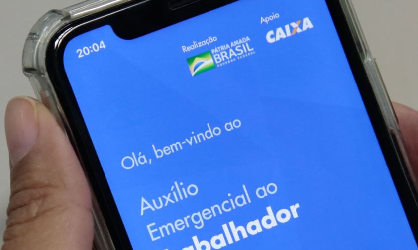 Procedimento pode ser feito pelo celular. - Divulgação/Agência Brasil