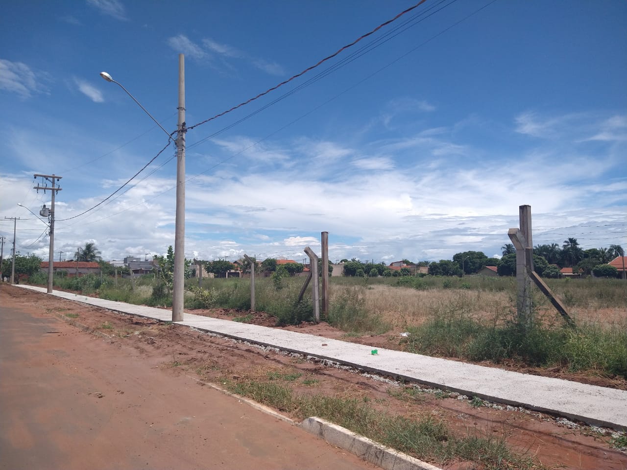 Construção de calçadas está prevista no Código de Posturas do Município -