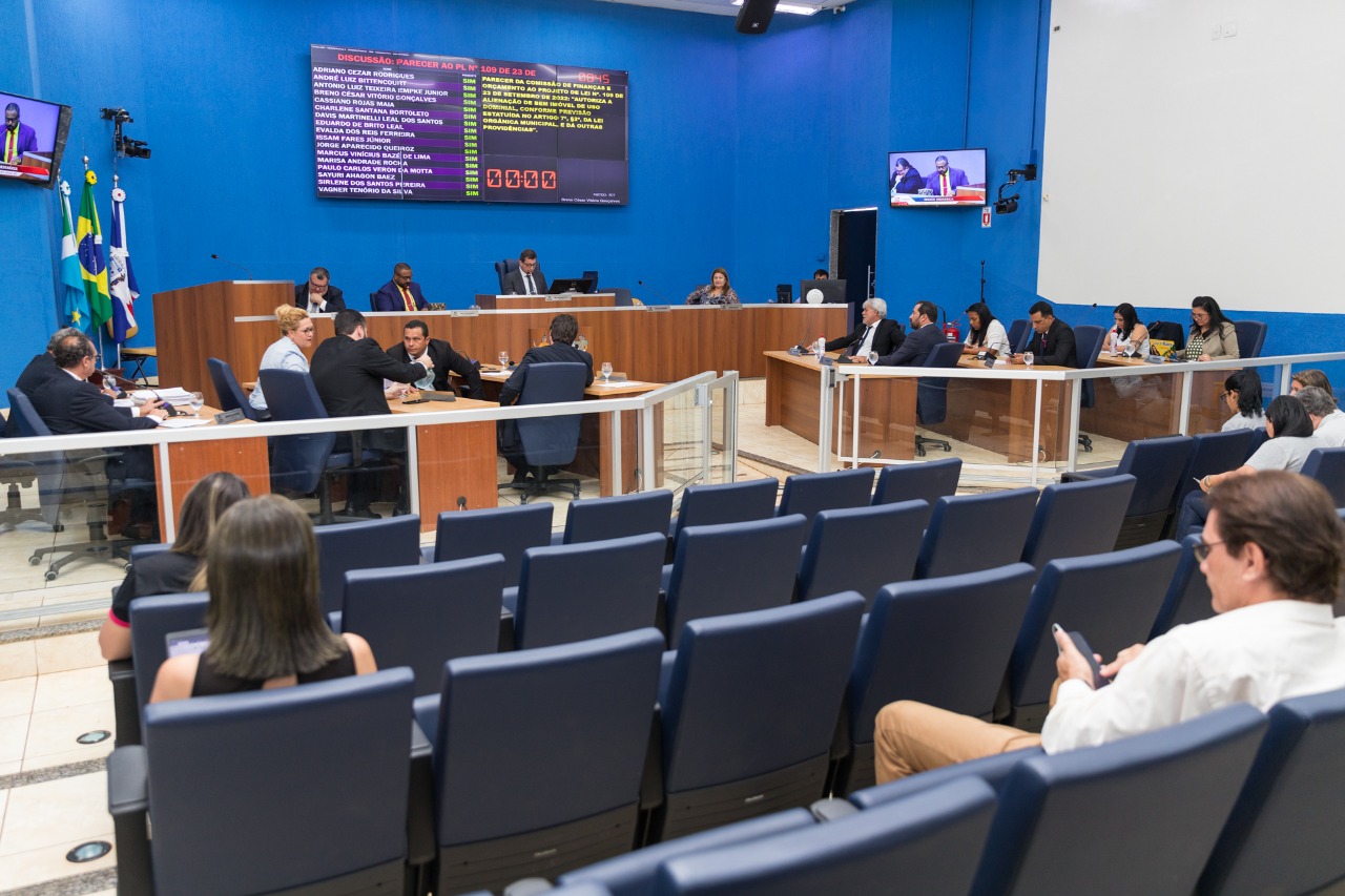 A sessão desta terça-feira foi marcada ainda por debate sobre as eleições - Divulgação