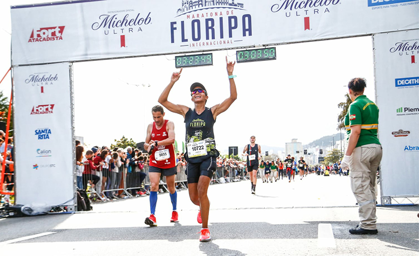 O índice para Boston foi conquistado na maratona de Florianópolis - Divulgação