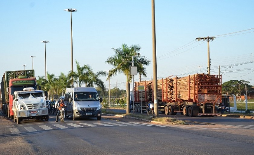 Exame toxicológico é exigido por lei desde 2016 a motoristas profissionais - Arquivo/JPNEWS