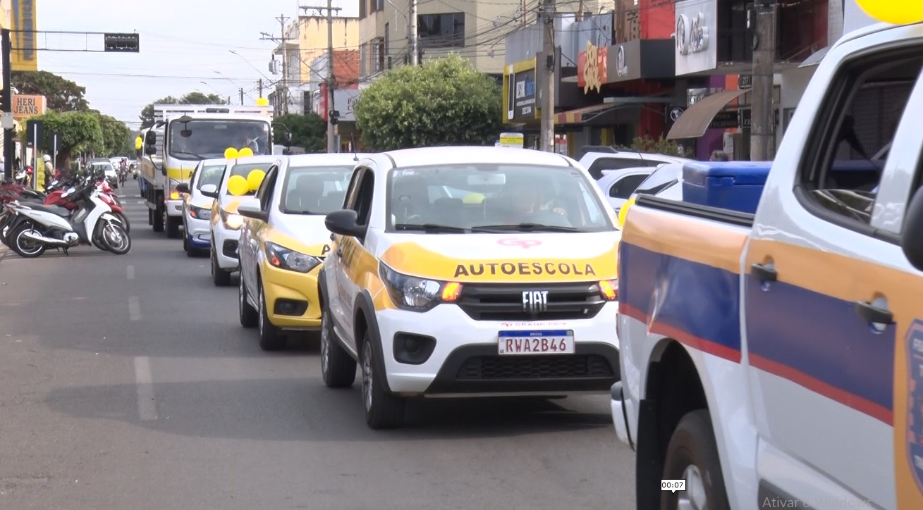 Carreata percorreu as ruas com mais trafego de Três lagoas - Reprodução/TVC HD