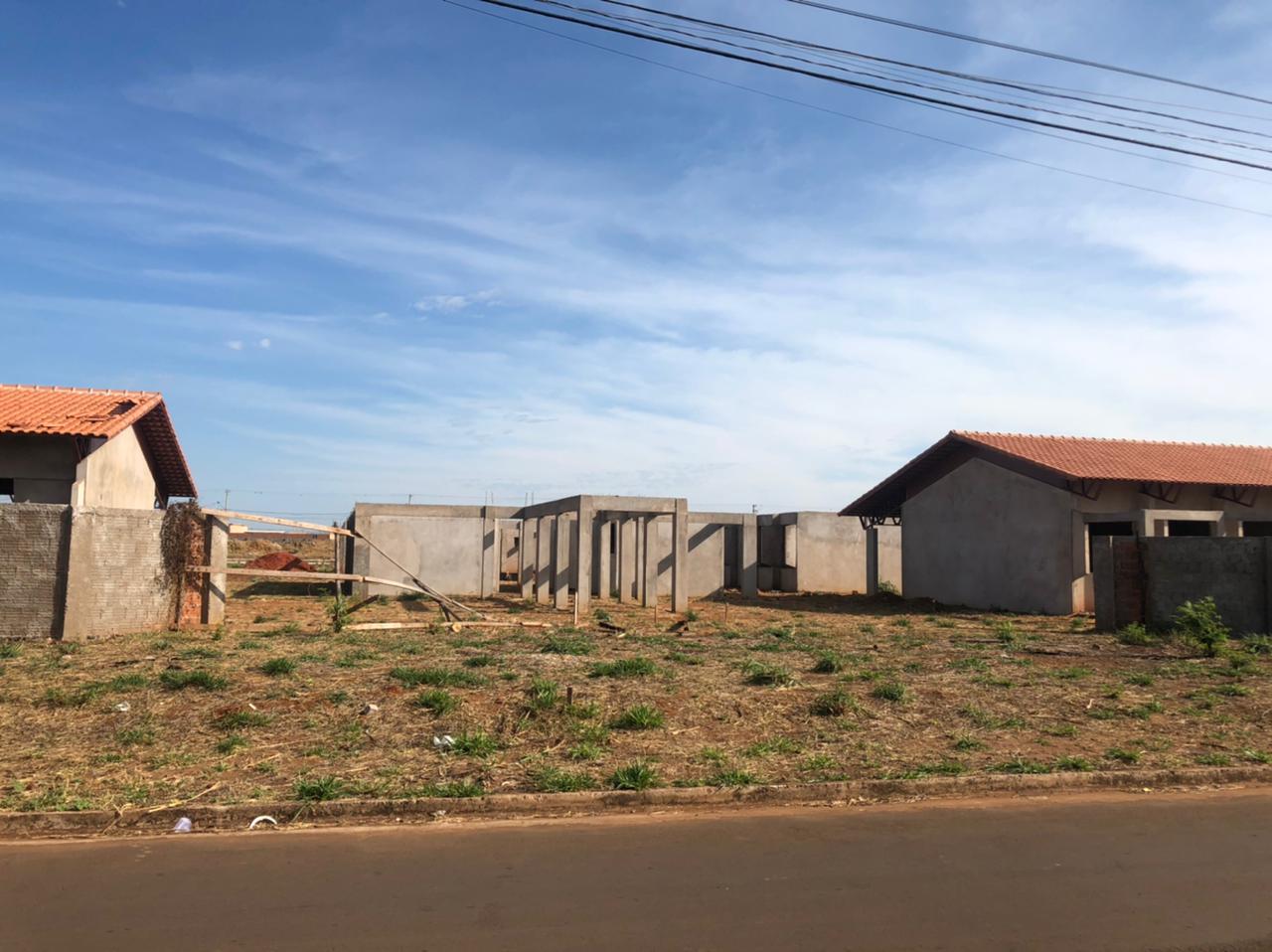 A construção foi abandonada em dezembro de 2020 e aguarda revisão da Sisep - Foto: Gerson Wassouf